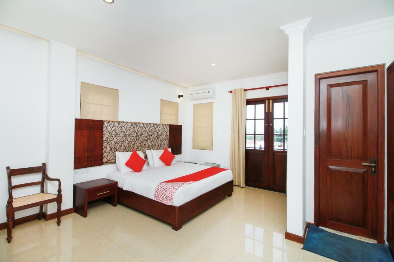 Hotel Queensbury Malabe Kaduwela Exterior photo